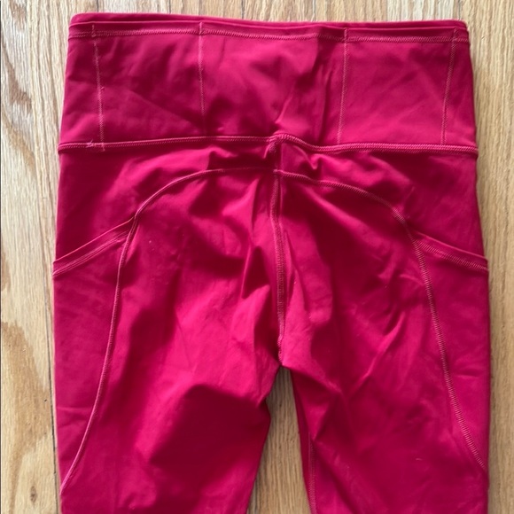 Lululemon 6 Fast Free 7/8 Tight II Non-Reflective Nulux 25" Dark Red great cond - Picture 5 of 7
